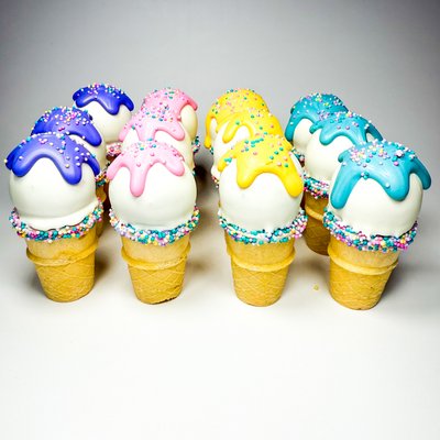 Cake Pops - Ice Cream Cone (12)