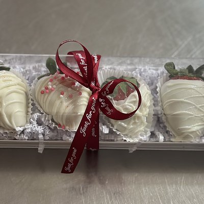6 Chocolate Covered Strawberries 