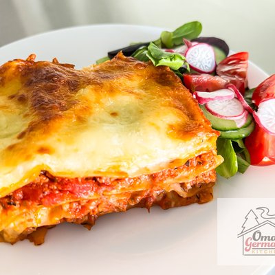 Lasagne Bolognese with side salad (serves 8 - 12)