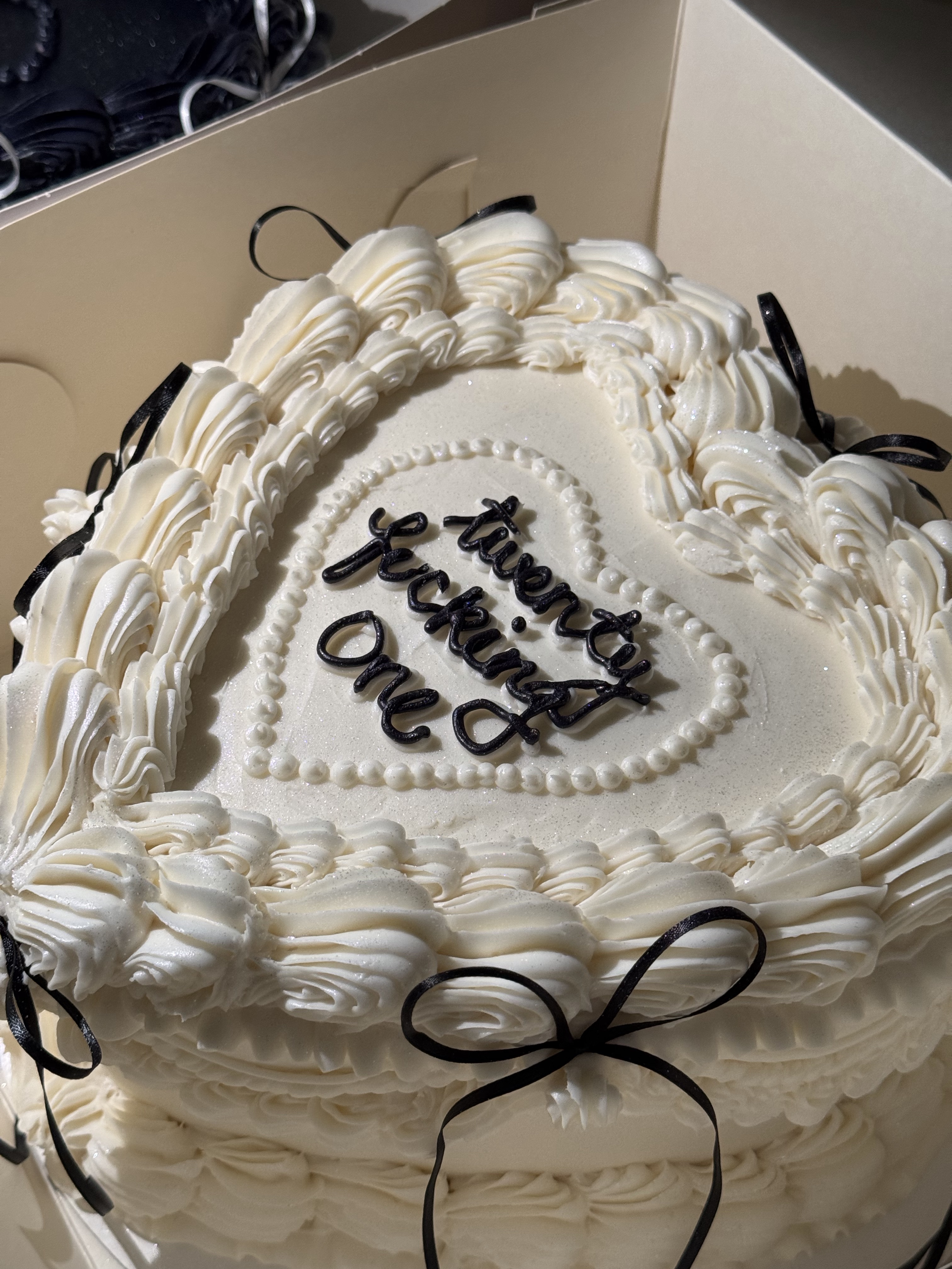 9” Heart Cake