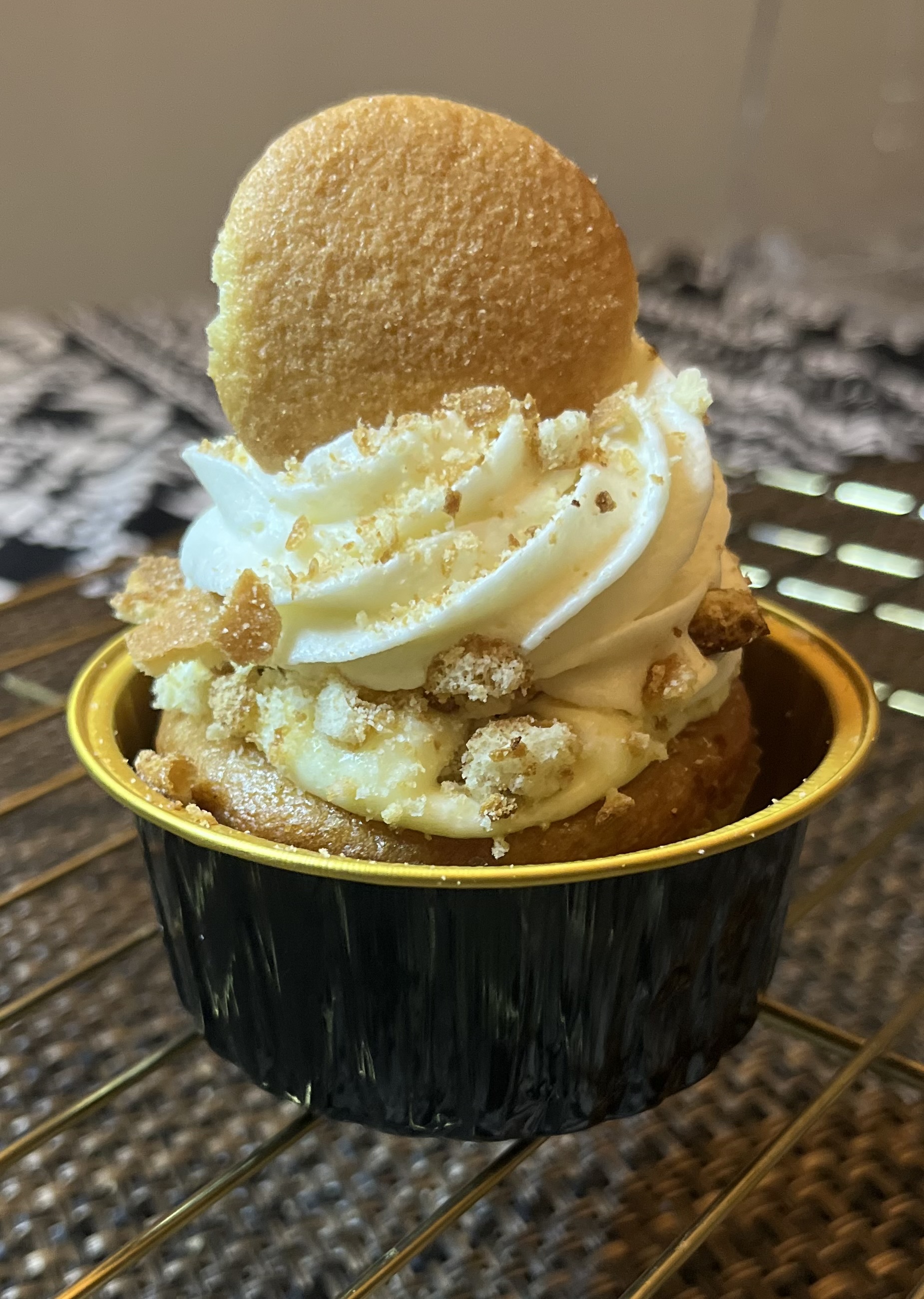 Banana Pudding Cupcakes 1/2 Dozen