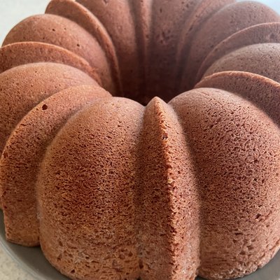 Creamcheese Red Velvet Pound Cake—Bundt 10’