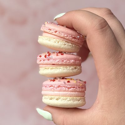 Macarons (2 Dozen Minimum, 2 Flavors)