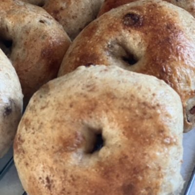 Cinnamon Raisin Bagels (6)