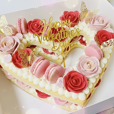 Heart Cake (10”)