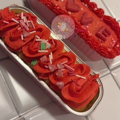 Tin Cakes 
