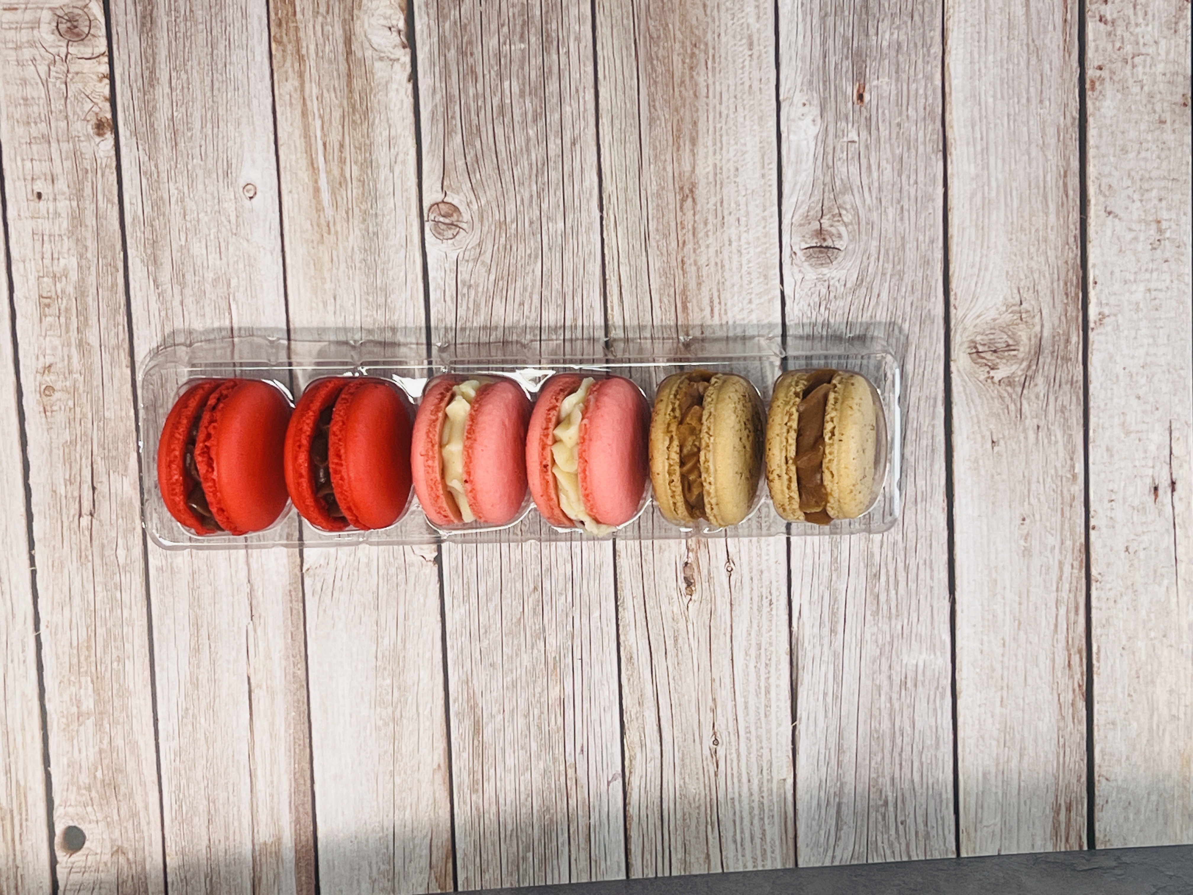 Gift Box 6 Pc Almond French Macarons