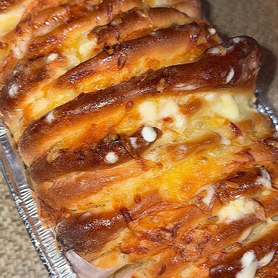 Garlic Cheese Bread (loaf Or Pull Apart)
