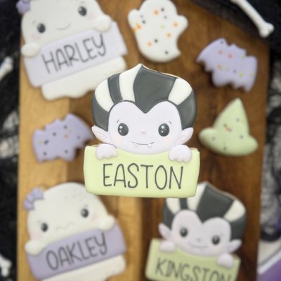 🧛 Personalized Vampire Cookie 