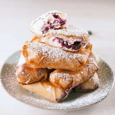Blueberry n Lemon Cheesecake Eggrolls 