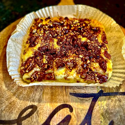 🍎 Apple Cinnamon Pecan Focaccia 🧱