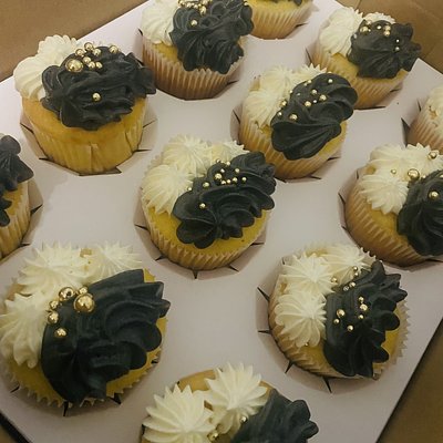 Dozen Cupcakes (2colors)