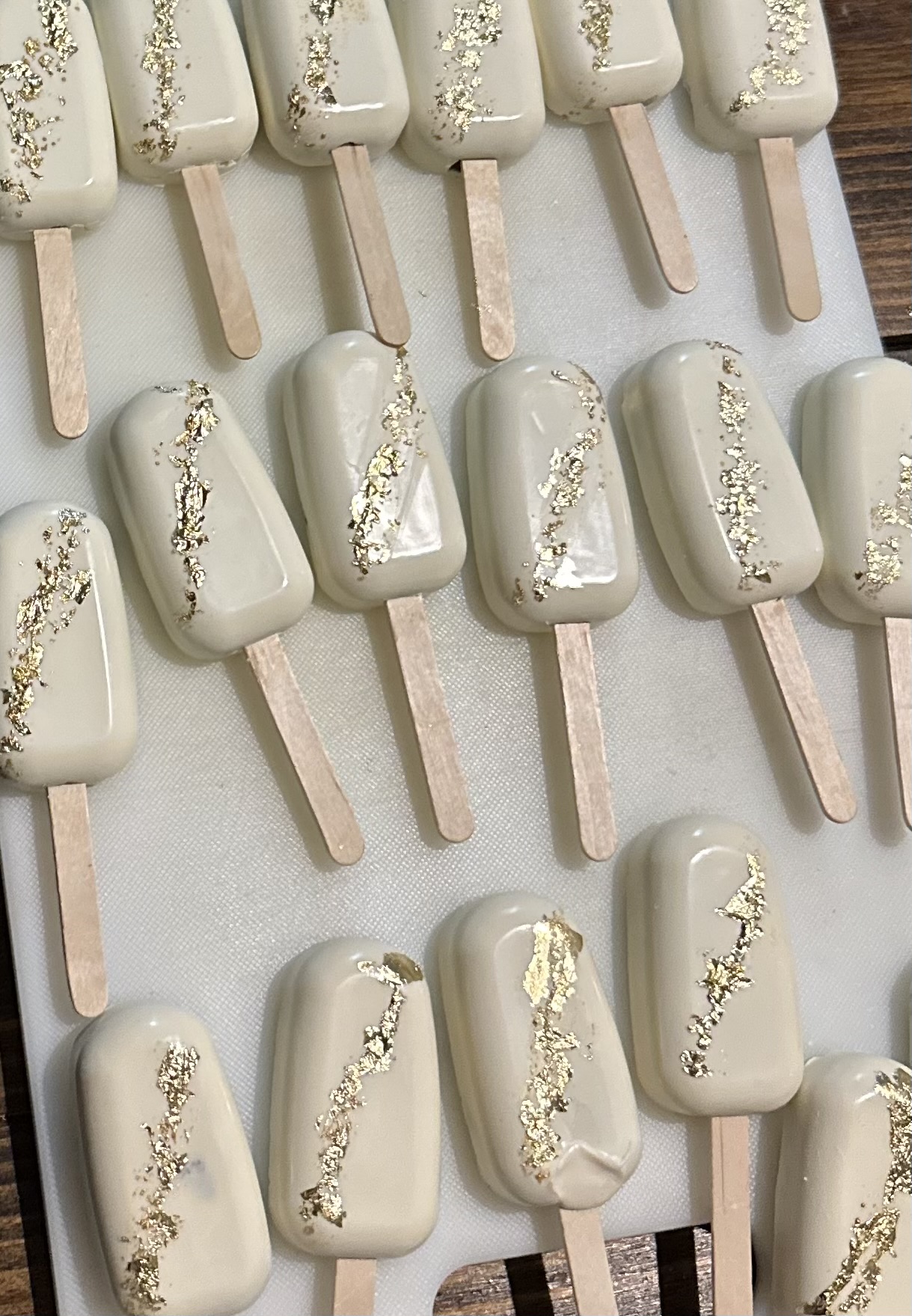 Specialty Cakesicles 