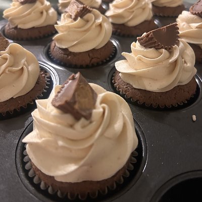 Reese’s Cupcakes 