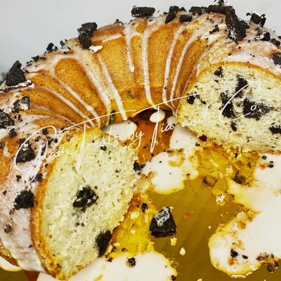 Cookies N Cream Bundt Cake 