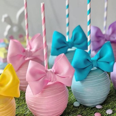 12 Small CakePops