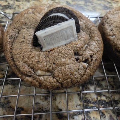 Cookies And Cream Cookies 1/2 Dozen