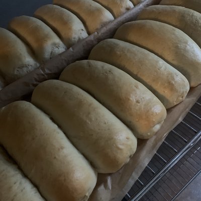 Classic Soft Hot Dog Buns (6 Large)