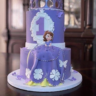 2 Tiered Fondant Cake 8 by 6 and 6 by 6