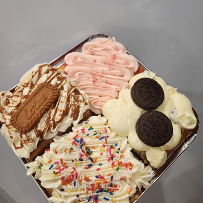 Cake Flight Sampler Tray (Specify your 4 choosen flavors)