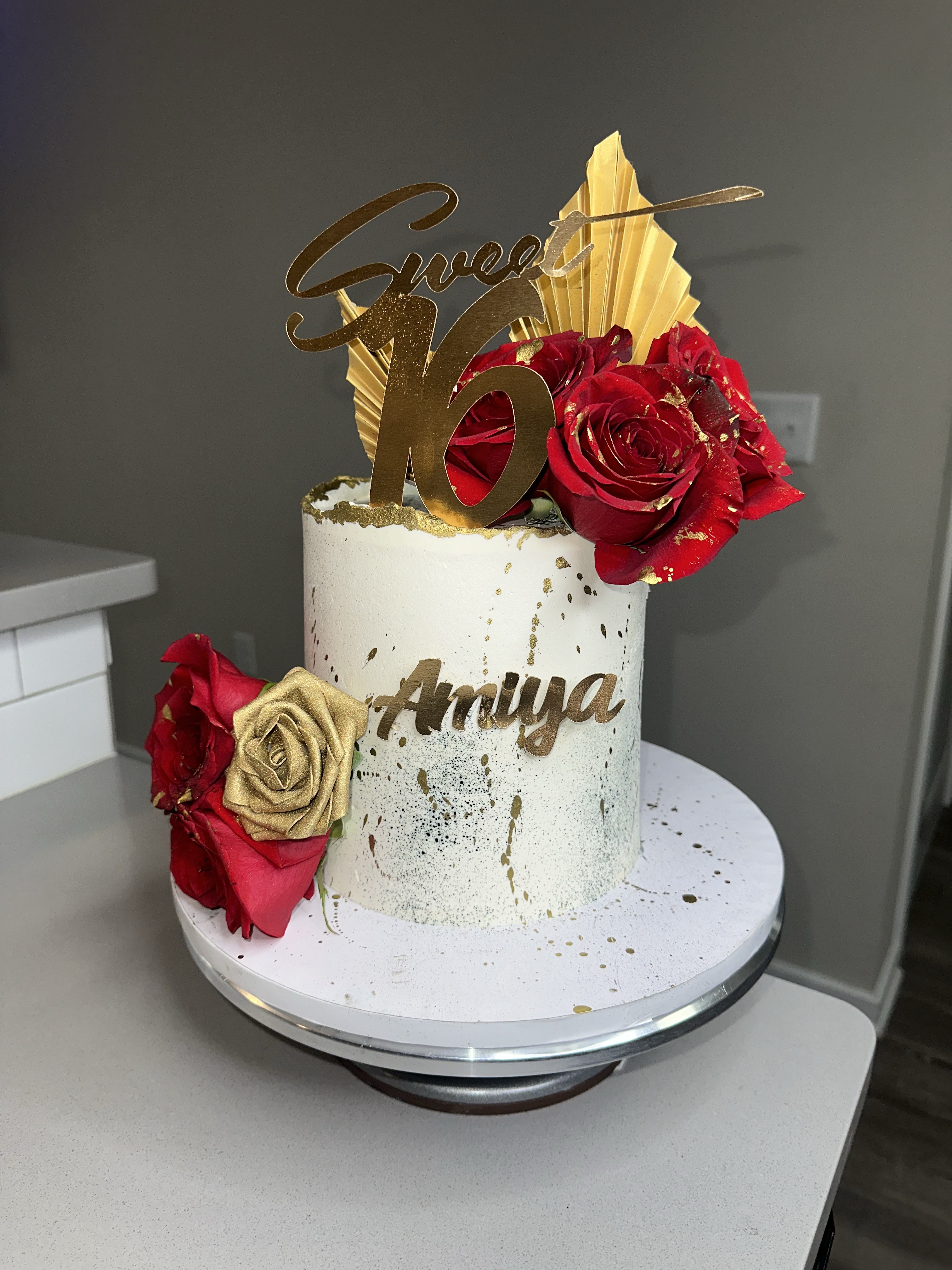 One Tier Cake (6in) 