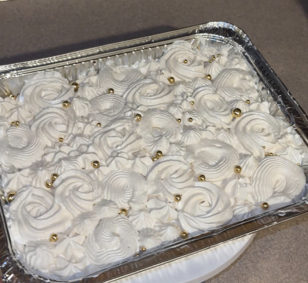 Tres leche Cake 10"