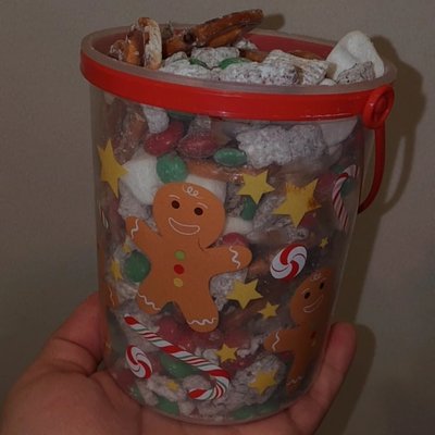 Reindeer Chow   