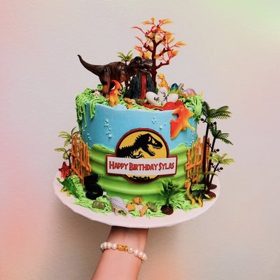 8" 2-layer Round Single Tier (serves 12-16)