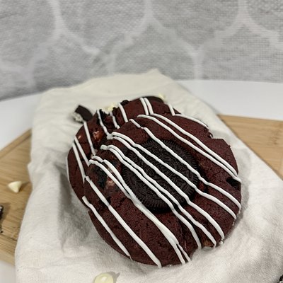 Red Velvet Dozen