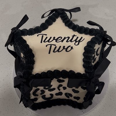 8” Star Kake Two Layers Each 