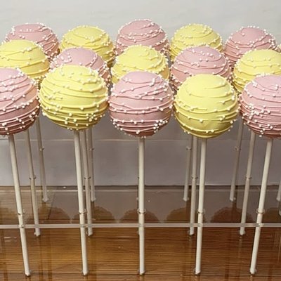Cake Pops (not SD) - 1 Dozen 