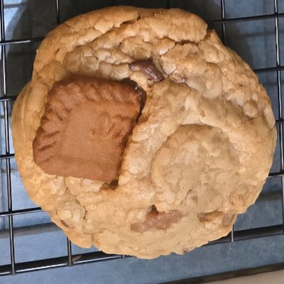 Biscoff Butter Stuffed Cookie
