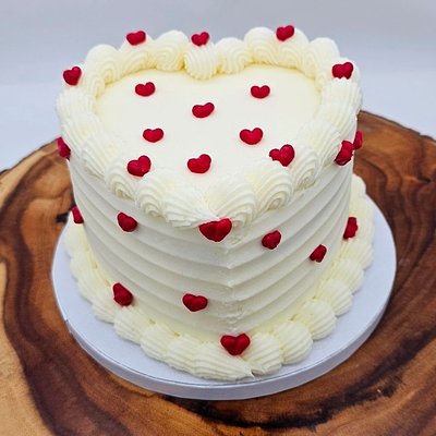 4" 2 Layer Heart Cake - Serves 2-4