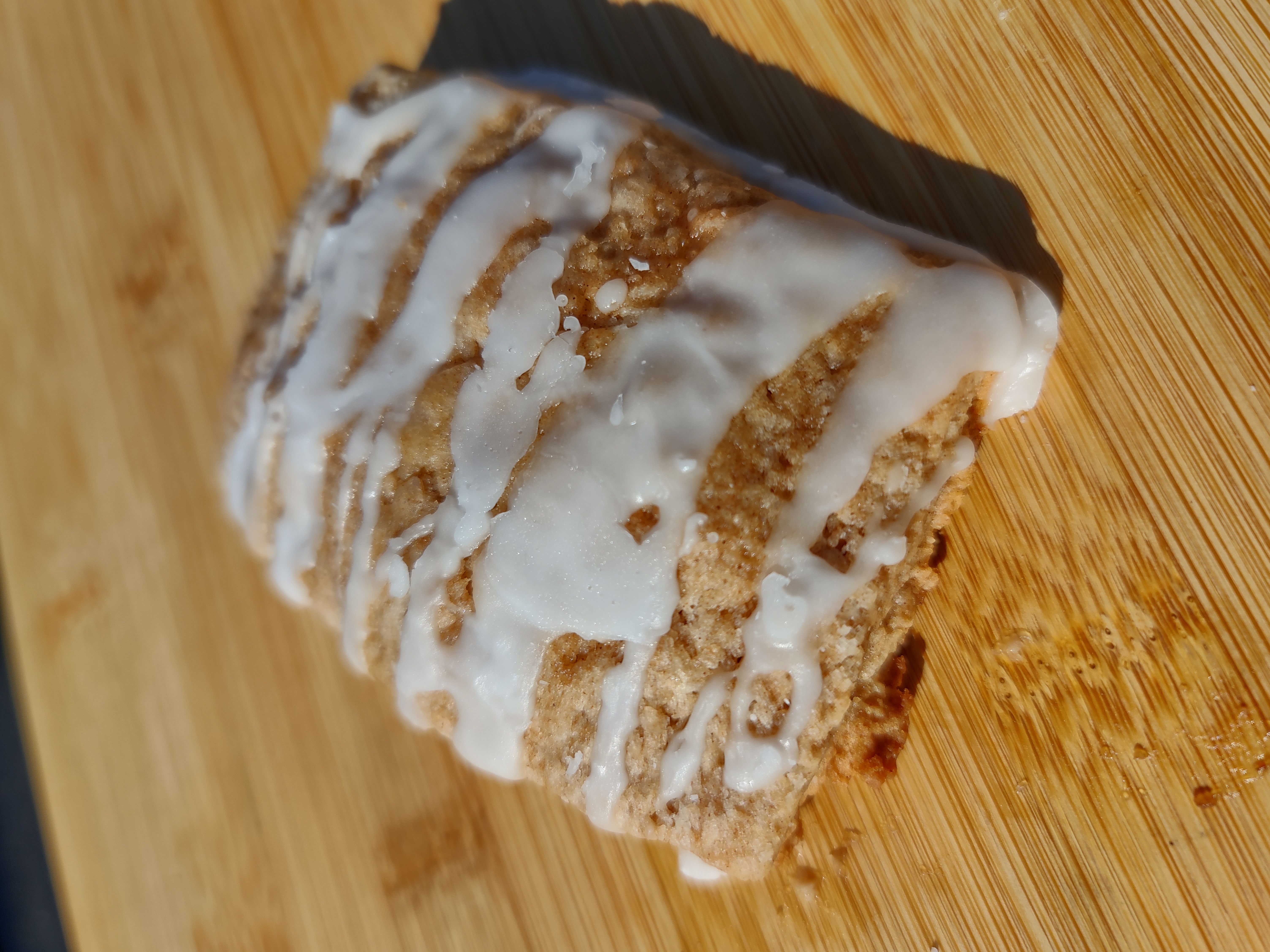 Cinnamon Scones 2-count
