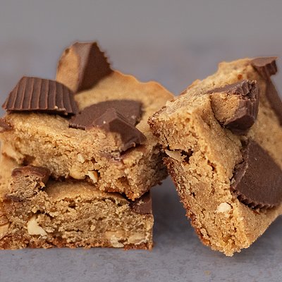Blondie  Bars Box of 6 Bourbon Pecan Butterscotch White Chocolate
