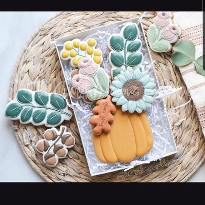 Pumpkin Bouquet (Royal Icing)