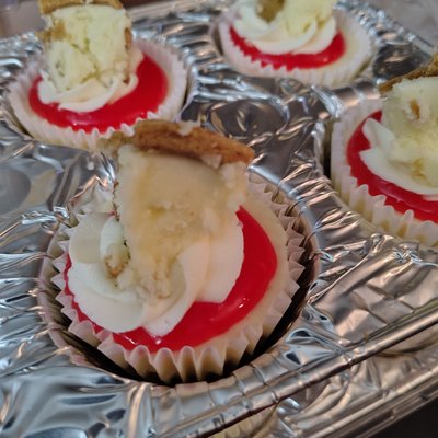 Cheesecake Cupcakes (6)