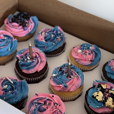 Custom cupcakes 