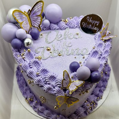 Custom Cakes
