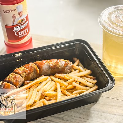 Currywurst und Pommes (Sat July 19, 12-1 PM)