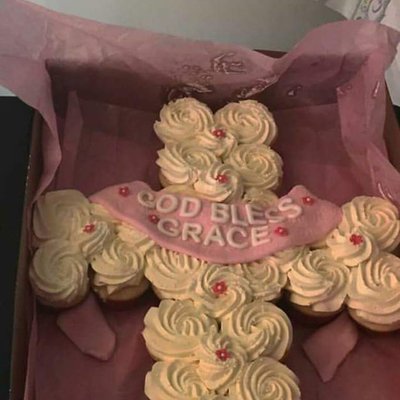 Cross Pull Apart Cupcakes 