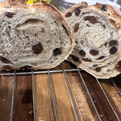 Cinnamon Raisin Loaf 