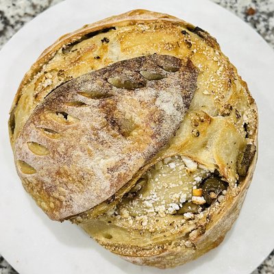 Kalamata Olive Feta Boule