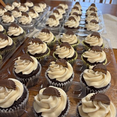 Peanut Butter Cup Cupcakes