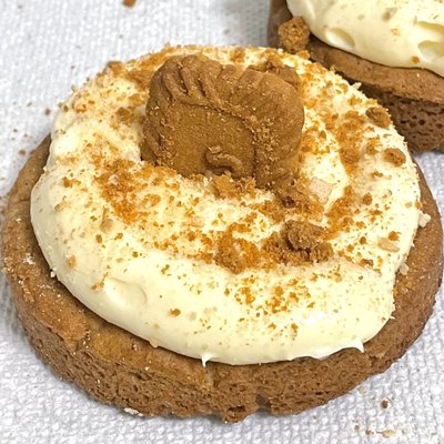 Lotus Cheesecake Swirl