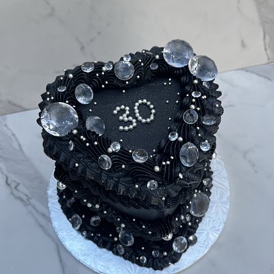 6” Heart cake (Starting price)