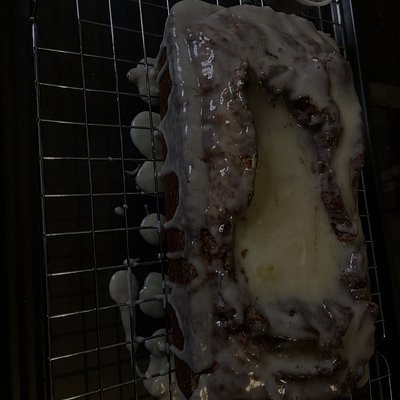 cinnamon roll loaf kake .