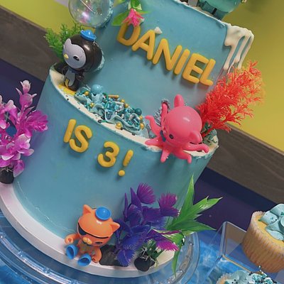Custom Cakes