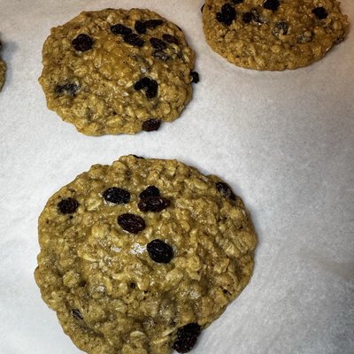Oatmeal Raisin Cookies