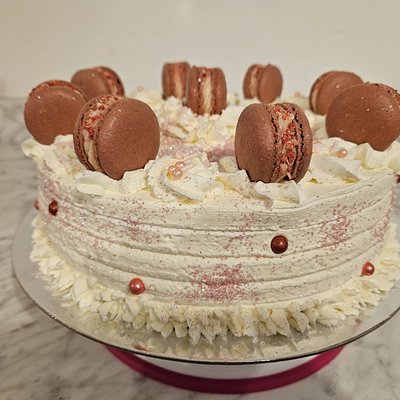 Strawberrie Shortcake 10" 2 layers